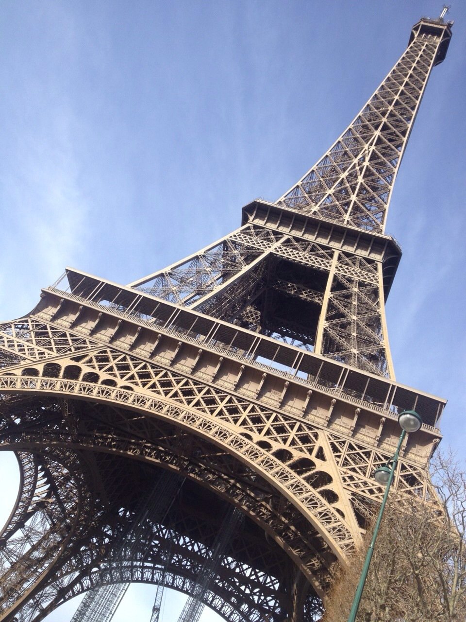 マッキー 美しい風景を探して100ヶ国旅行 パリのシンボル エッフェル塔 日中も素敵ですが 夜のエッフェル塔もお洒落でいつまでも見ていられました あ あれだ 本物だ というのが第一印象でした 笑 T Co 5gvi7o1cn0 Twitter