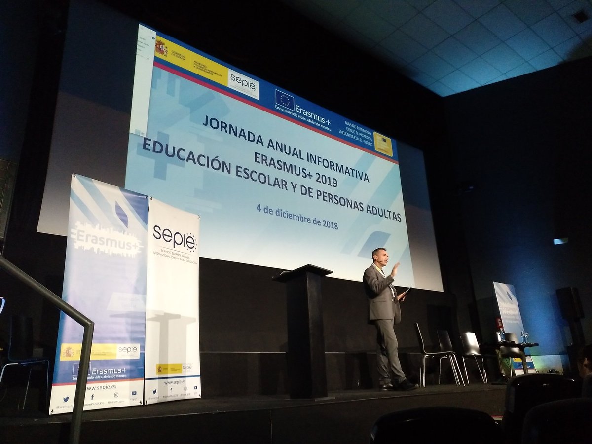 josemaricrespo's tweet photo. Comencem la jornada @EUErasmusPlus . @manyanetsandreu  #ErasmusPlus https://t.co/uYnaNtCmmQ
