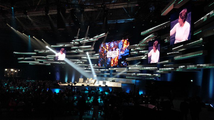 M_Kuivala's tweet photo. #Slush18 iZettle and Paypal talking about the future of payments! https://t.co/JopJOLUndB