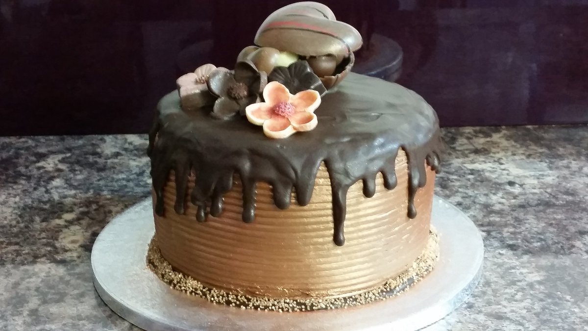 Chocolate Ganache Cake. Made for David, who celebrated a significant birthday on the 1st December.
I received such wonderful comments from all who ate this cake.. ❤