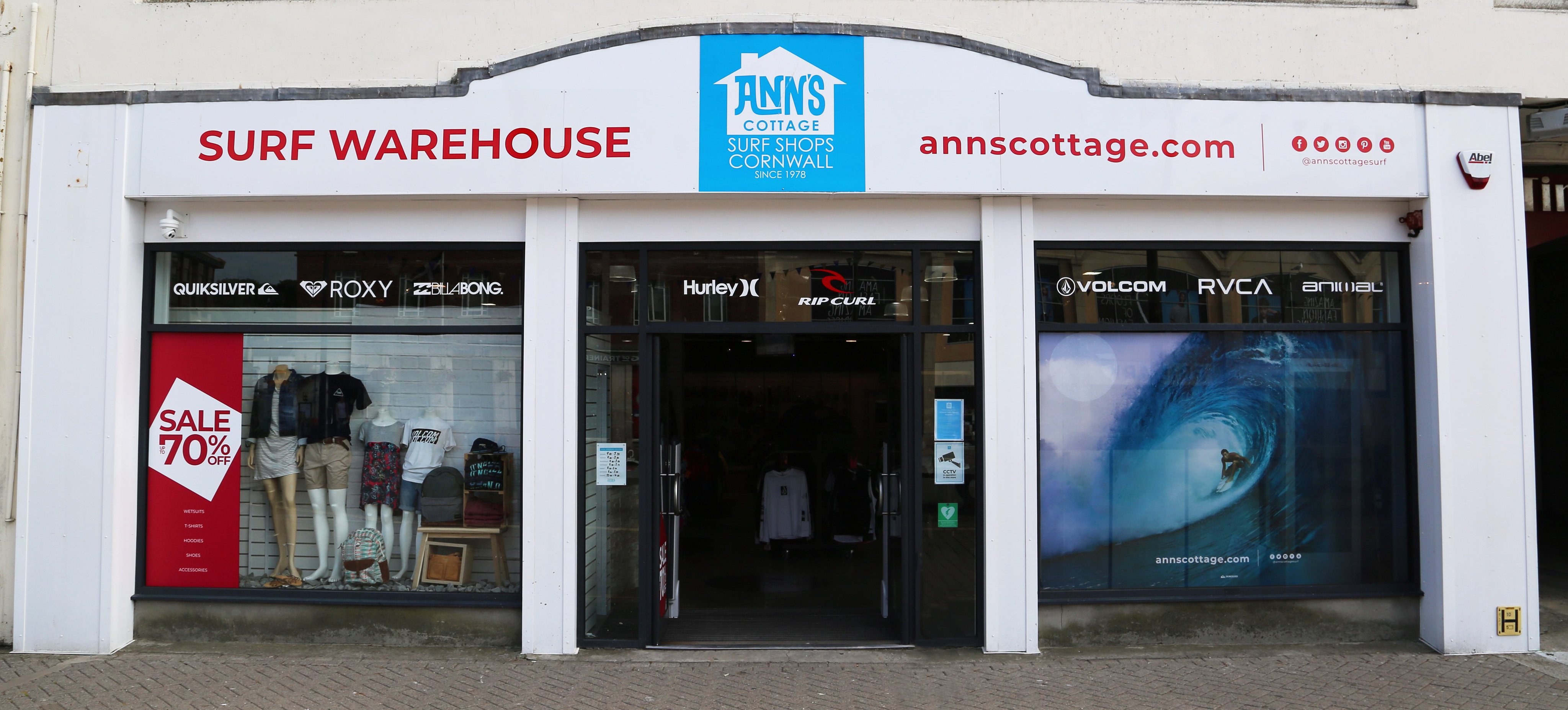 Ann s Cottage on X
