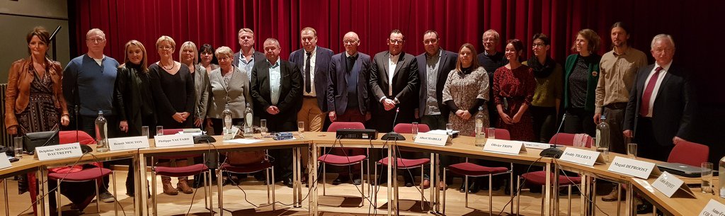 5150floreffe's tweet photo. 19 conseillers communaux ont prêté serment hier soir à #Floreffe. 
https://t.co/NdY4OJ1Mun https://t.co/1KACU5E4oa