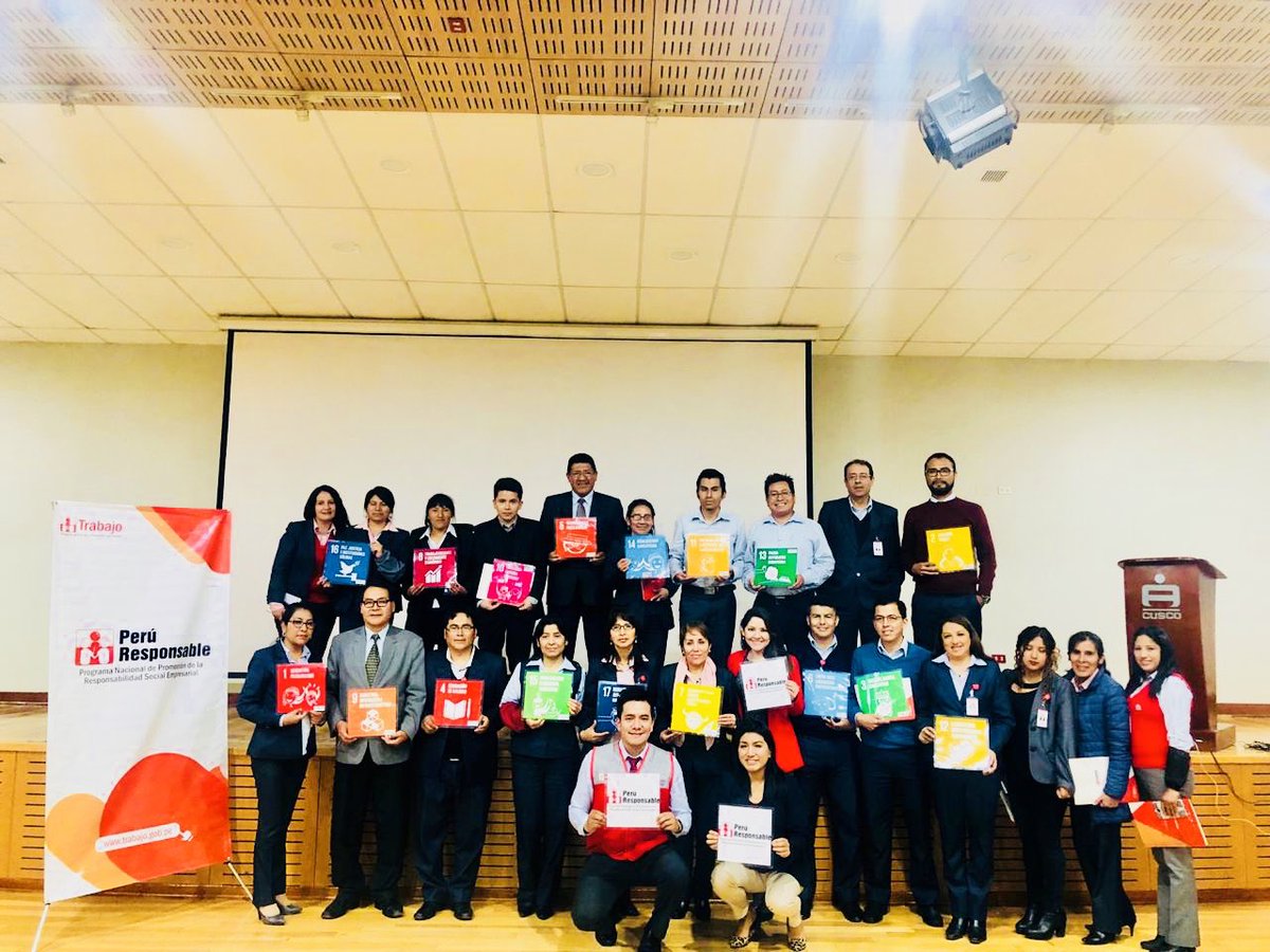 zorrillavane's tweet image. #PerúResponsable Promoción de Cultura de RSE.

Hoy con #UNSAAC #CajaMunicipalCusco #InstitutoKhipu