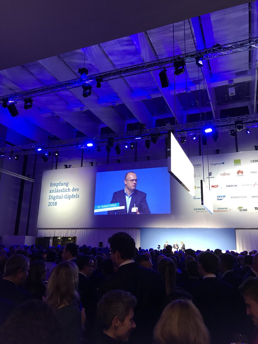 Impressionen vom gestrigen Digital-Gipfel in Nürnberg. 👍.                      SPH war dabei.
#digitalisierung #datev #kanzlei #nürnberg