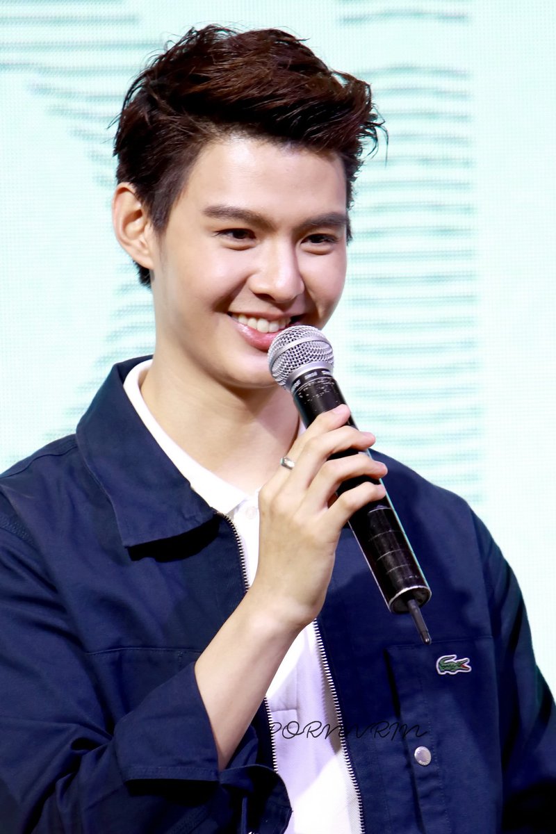 pornvrin's tweet photo. [เก็บตกงาน DiiThailand]  

😊  

@Saint_sup #Saint_sup  
#MingEr #เซ้นต์หนูน้อยร้อยเรื่องเล่า 
#ebdii #diinista  #diithailand https://t.co/F7wIV2kQlE