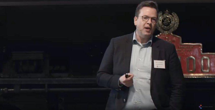 RecruitersUnite's tweet photo. Deze week kijken wij naar de voorspelling van Geert-Jan Waasdorp: niet big data gaat het verschil maken, maar de recruiter zelf!
Stem mee via deze link: https://t.co/rL2rHY5ZAt
#RUN19 #recruitersunited #recruitment #2019
Bekijk de voorspelling hier: https://t.co/xmgEXOVQ5M https://t.co/z3eerGB0Gv