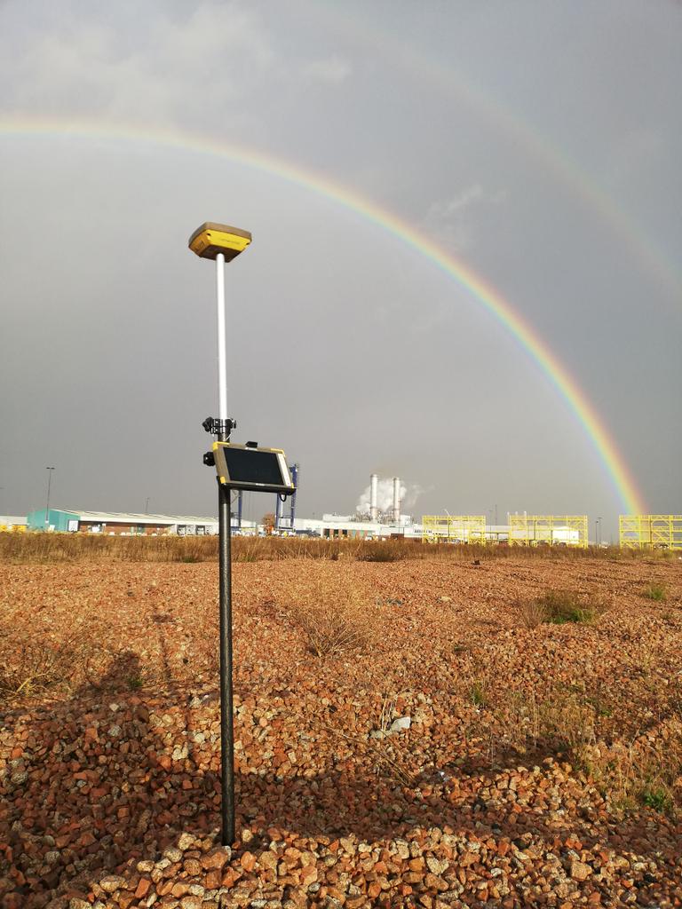 advantagegeo's tweet photo. Taking the hunt for the #potofgold one step further in Kent with the #topcon #hipersr https://t.co/fV7H2bkMTG