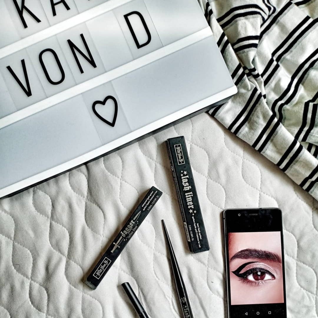 danykvnn's tweet photo. Recieved Vox box from @Influenster @katvondbeauty #KVD #katvondbeauty #tattooliner #daggerliner #sephorame #KVDLiners #complimentary https://t.co/ctpwb3oBr3