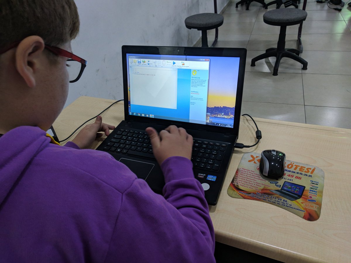 ilkerbartu's tweet image. 6. Sınıflarımız ile koşul yapılarını öğreniyoruz. 👍 @UgurKodluyor #smallbasic