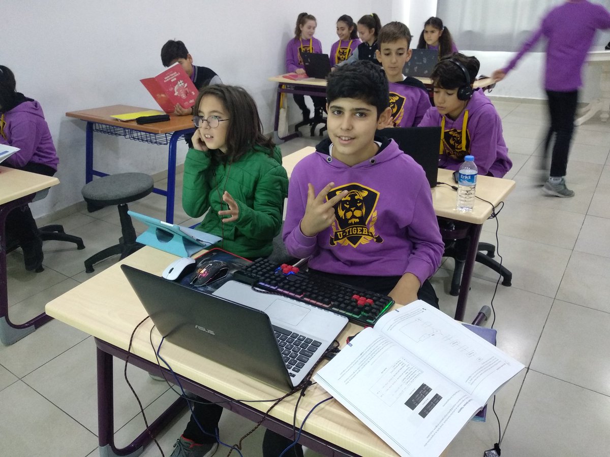 ilkerbartu's tweet image. 6. Sınıflarımız ile koşul yapılarını öğreniyoruz. 👍 @UgurKodluyor #smallbasic