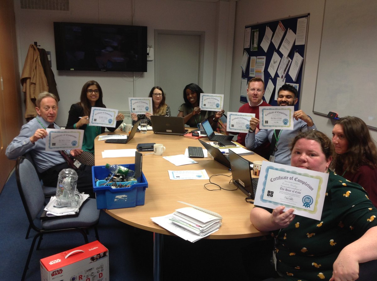 JBA_Live's tweet image. Our Senior Management Team have kick-started ‘Computer Science Education Week’ by getting involved in the Hour of Code.
A superb effort by our JBA Leadership Team, Well Done Team!
#HourOfCode #JBACoding #GetCoding #JamesBrindley #Computing #TimeForChange