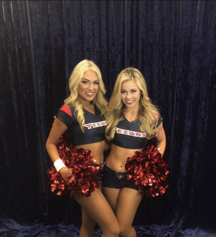 joshuaiancooper's tweet photo. Sweet dreams ladies @HTC_EmilyR @HTC_Lainey #DeepSteelBlue 💙😘👩🏼👩🏼🌙❤️ https://t.co/Ouy5sV14UM
