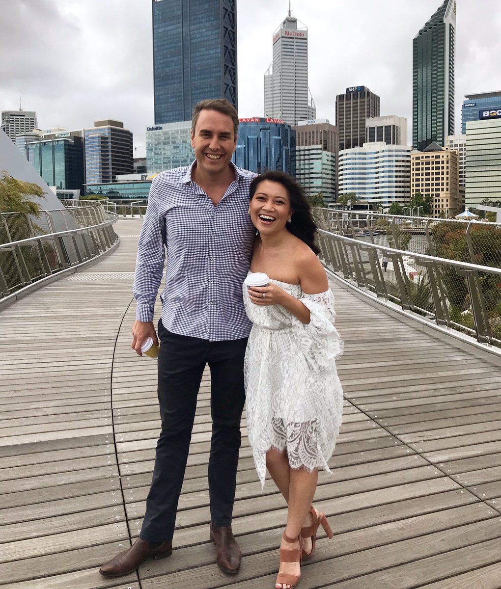 Tracy_Vo's tweet photo. Just a casual festive stroll through the city with me mate @SweeneyPaddy9 🎄☕️ Who’s reading the news?! 🤔📺9️⃣ @9Perth @9NewsPerth #9Perth https://t.co/93xw90veFW