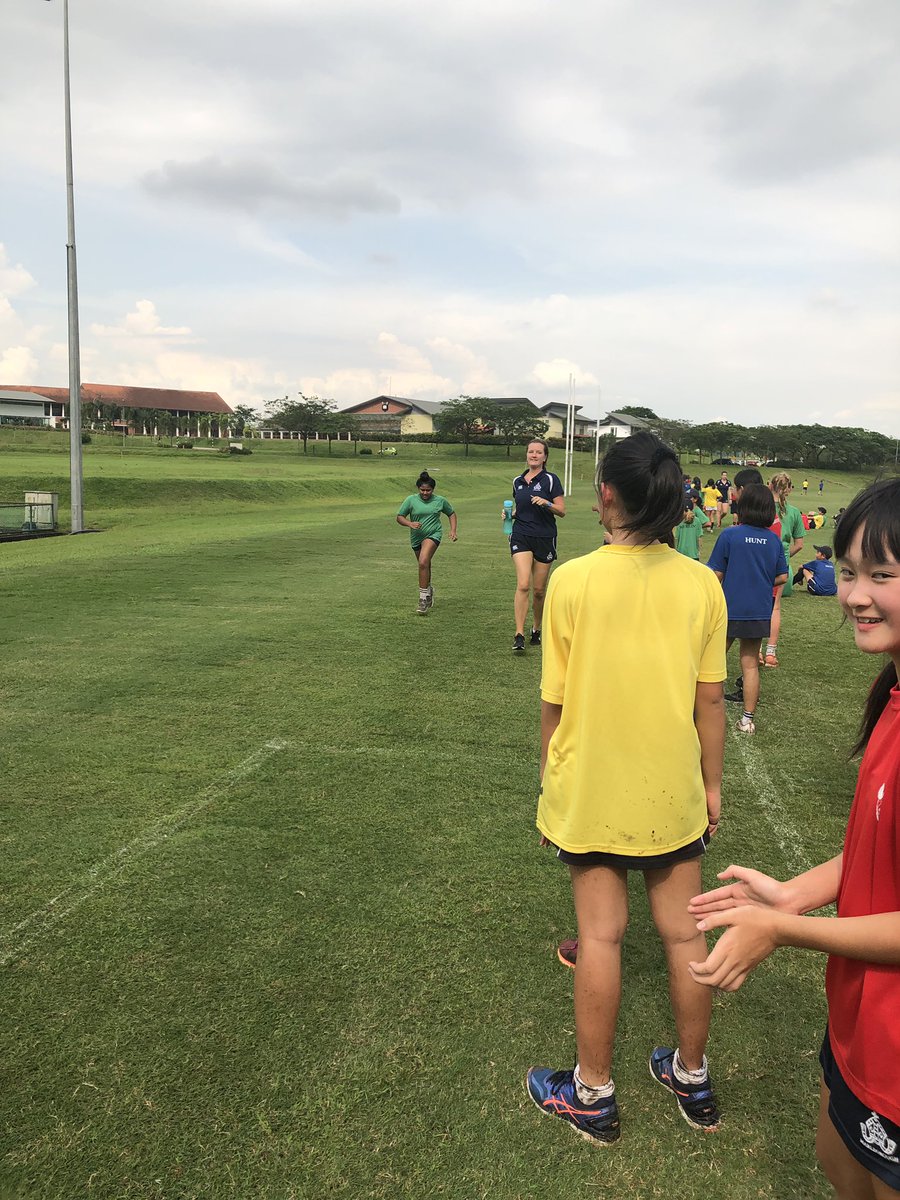 MCMPrepSchool's tweet photo. Inter House Cross Country - runners and supporters, well done all! #MCM1family #BUTWHOWON #teamworkmakesthedreamwork https://t.co/0eWDqenOXr