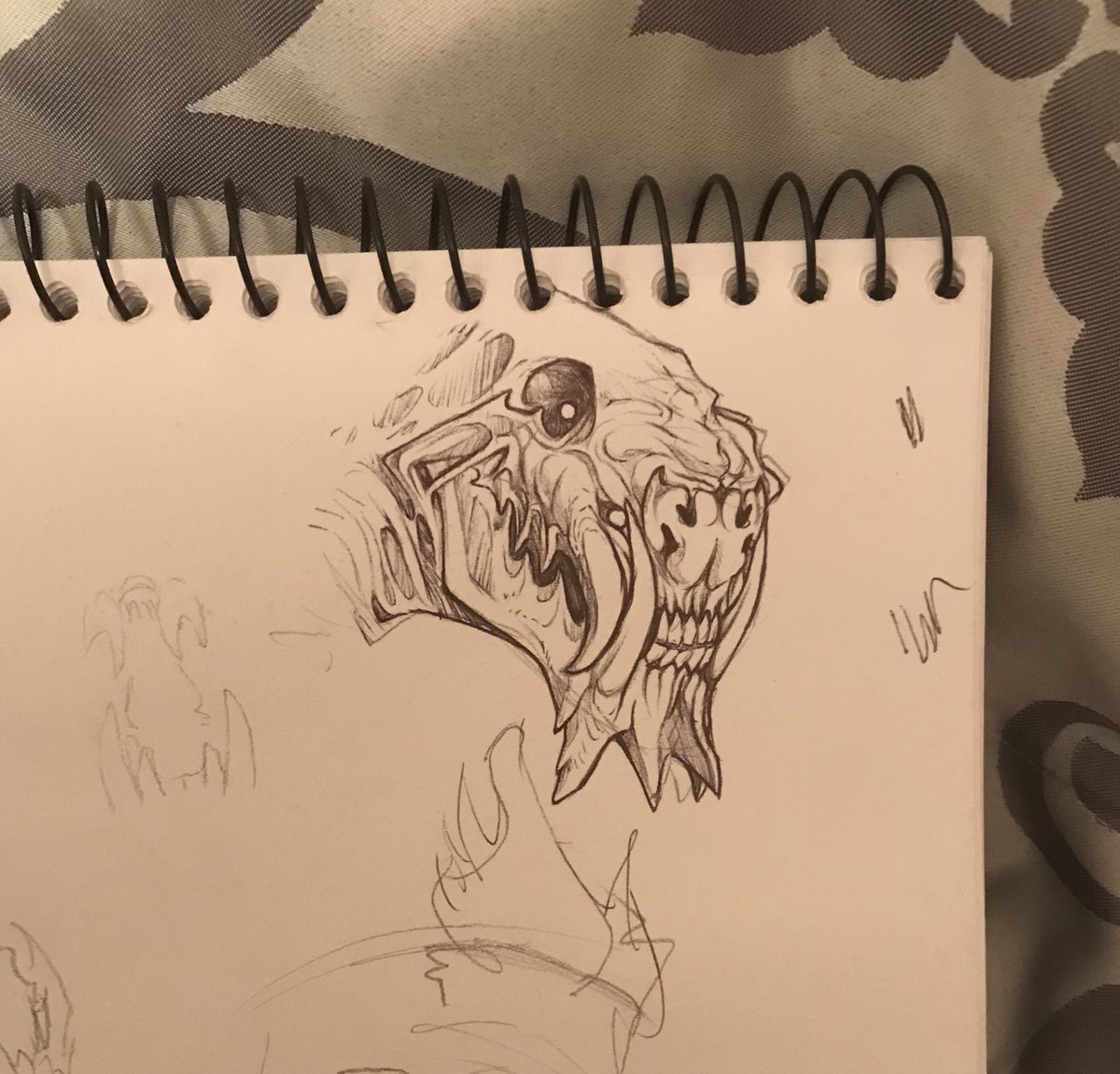 2-in-1 face alien inspired by a mask I saw 