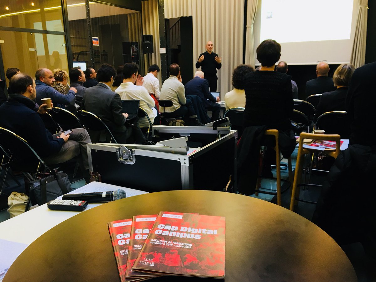 Cap_Digital's tweet photo. 🔴 CAP DIGITAL CAMPUS
Ce matin, @olivez nous aide à comprendre les applications de l’ #IA dans les entreprises et à en tirer le meilleur parti. 🤖📊
Découvrez toutes les formations #CapCampus 🔛 https://t.co/zYkkLrot3q https://t.co/8tuUYSS9tw
