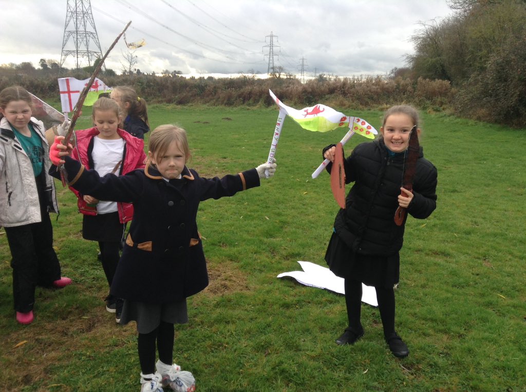 latimerprimary's tweet image. The Tudors were victorious! #ClassER  #ClassAF #LatimerBattleofBosworth