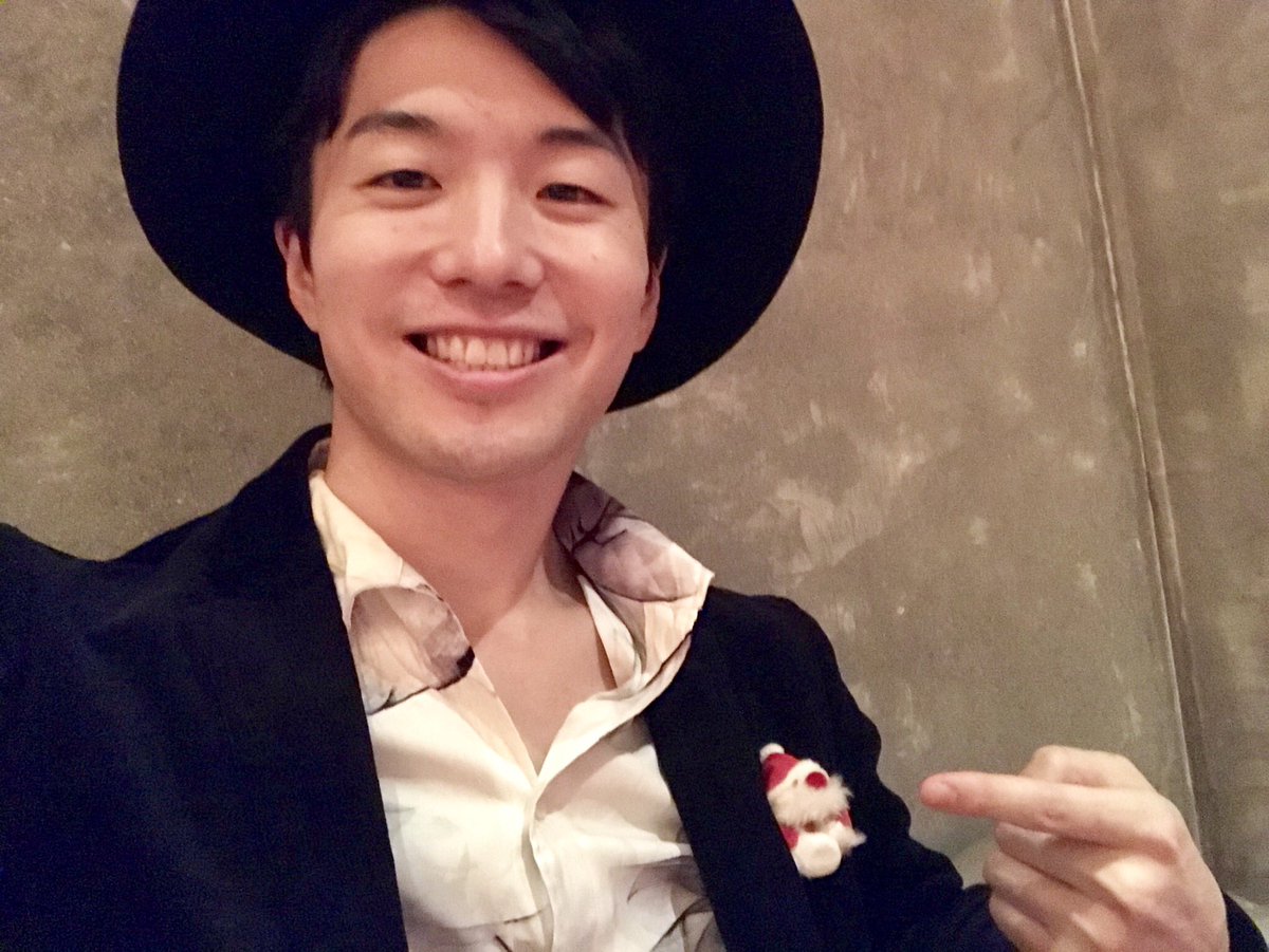 YanagiGsw's tweet photo. 少し早いメリークリスマス🎄

最高でした！✨

皆さんも最高でした^ ^

楽しかった！

次は新曲提げて！

みんな愛してるぜー！✨

そして、良いお年を！(^^) https://t.co/5xU1kG25NA