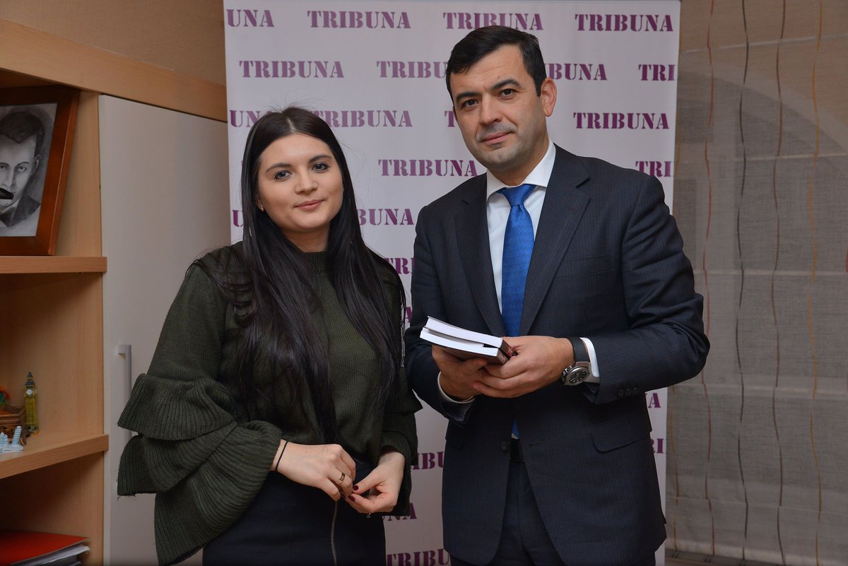 Ministrul Economiei și Infrastructurii, Chiril Gaburici, a primit titlul de „Ministrul cu cele mai bune rezultate în 2018”, potrivit portalului TRIBUNA.MD

bit.ly/2zE36Cw