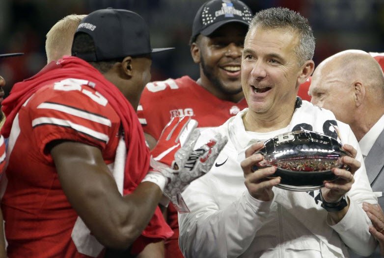Buckeye_Nation's tweet photo. Urban Meyer stepping down after Rose Bowl.   Press Conference at 2pm est., &amp; OC Ryan Day will become Ohio States Next Head Football Coach. 

A Legend Steps Down @ 7-0 vs. TTUN.  #GoBucks https://t.co/HwZrDpJJa7