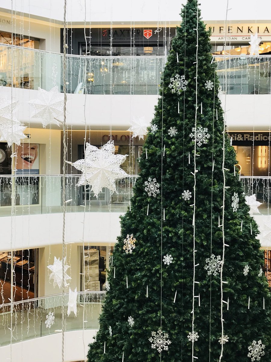 DesignCentreCH's tweet photo. ‘Christmas tree, oh Christmas tree...’ 🎶 🎄 #sneakpeek #TwinkleAtDCCH #christmastree #christmasinstallation #installation https://t.co/huqQQ1PXGp