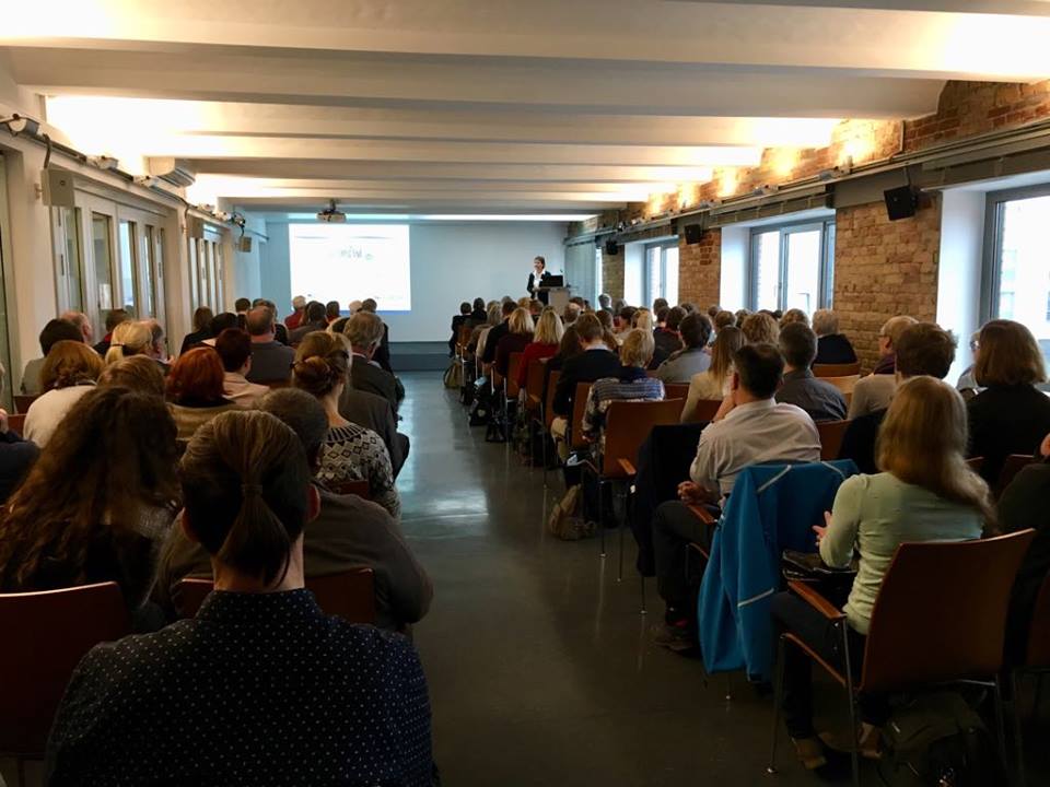 ReWaMnet's tweet photo. Für alle, die nicht dabei sein konnten: Ein Veranstaltungsbericht zur Projektabschlussveranstaltung des #ReWaM-Projekts @Flusshygiene ist online verfügbar: https://t.co/3w0K4JWSpB https://t.co/17aqxgULnz