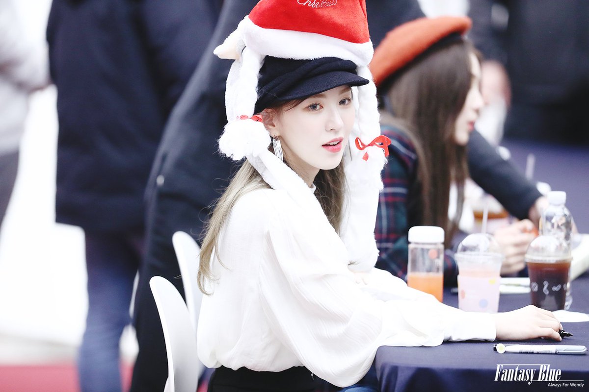 FantasyBlue94's tweet photo. 181203 코엑스 사인회 #웬디 #Wendy #레드벨벳 #RedVelvet https://t.co/YPjtqW8Ae5