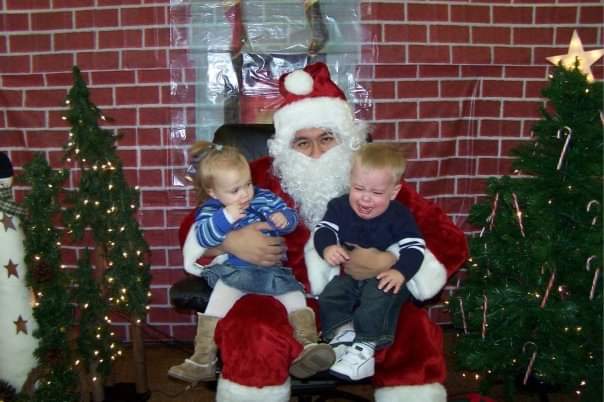 imabyrd1's tweet photo. #EllenRateMySantaPhoto https://t.co/n7DhdUoQGv