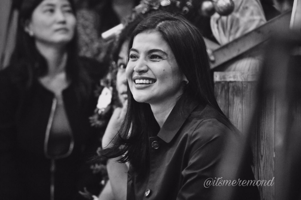 itsmeremond's tweet photo. Timeless beauty. Hello, @annecurtissmith! Happy to see you again! ✨#ShowtimeDecember4Fun https://t.co/zNQr75Njsk