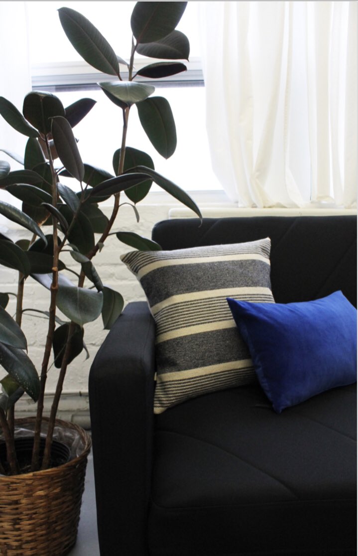 AssemblyGoods's tweet photo. Last minute Christmas gifts ready to ship ✌️We have some #pillow stock available for immediate ship, in time for #christmas 🎄 
Cotton #linen 18x18” and our popular #velveteen lumbar 12x18”. Shop now, get it before Dec 20! #assemblyhomedesign #montrealdesign #interiordesign https://t.co/oNv9CpJeYJ
