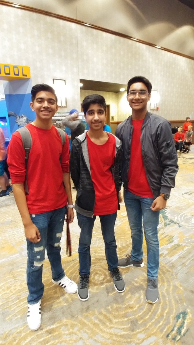 424wired's tweet photo. Always great to run into former #WIREDRobotics students at Texas @BESTRobotics, especially those who are graduating seniors getting ready to study engineering in college!!! BEST of luck Tyler M. and Marcus S.! #Thanks2BESTRobotics #AlumniBESTStudents #CurrentEvents2018 https://t.co/XnaSwMywQO