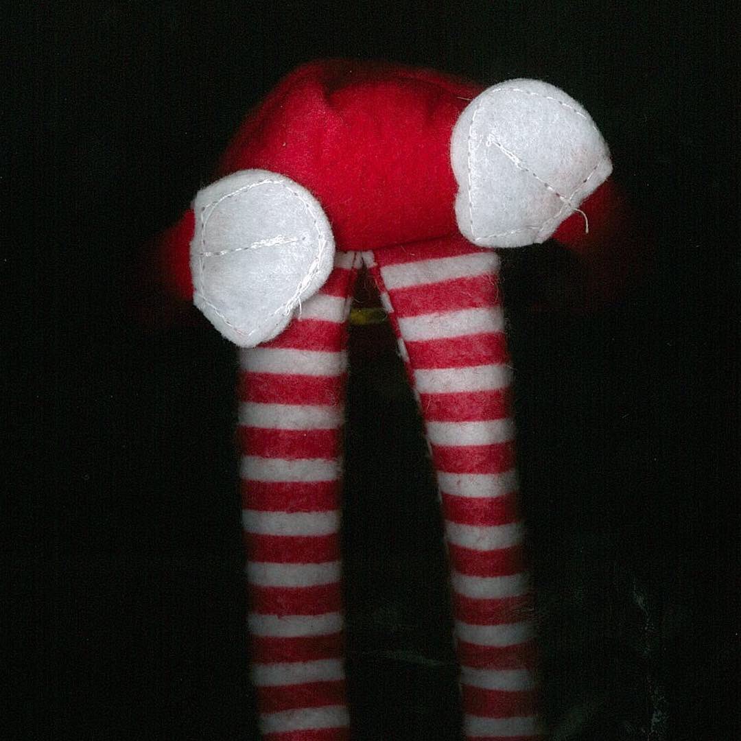 eatatHope's tweet photo. We’re a little embarrassed to show you what #GarytheElf has been up to today 🙈 Look at what he’s been photocopying! 🍑 https://t.co/vmJKuwZhlf