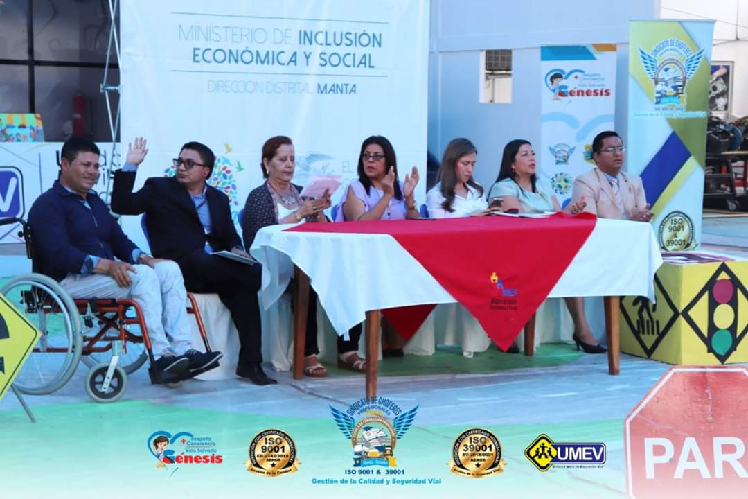 SCHP_TARQUI's tweet photo. |DÍA INTERNACIONAL DE LAS PERSONAS CON DISCAPACIDAD|
Fuimos los anfitriones de este encuentro insterinstitucional, donde cada entidad relacionada al tema, expuso las acciones que realiza en beneficio de la igualdad de derechos, inclusión y atención a las personas con discapacidad https://t.co/PFDg8uxxym