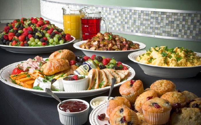 TheIdealBite's tweet photo. The Ideal Bite Community Kitchen is available for Breakfast Meetings and Events 7am-11am Monday-Saturday at our 11 Mile and Middelbelt location. Contact Amy Jean - amyjean@idealbitecatering.com or 248 763 0122. https://t.co/eJNVYgxA3z