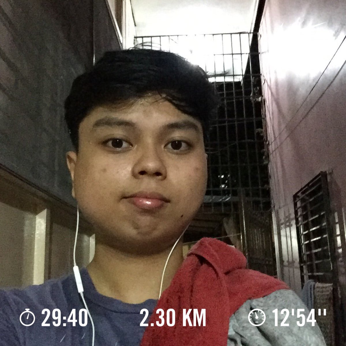 khromechronicle's tweet image. 1 down. GPS signal is kinda weak in our area 🤣 #BenchmarkRun #NikeRunCoach