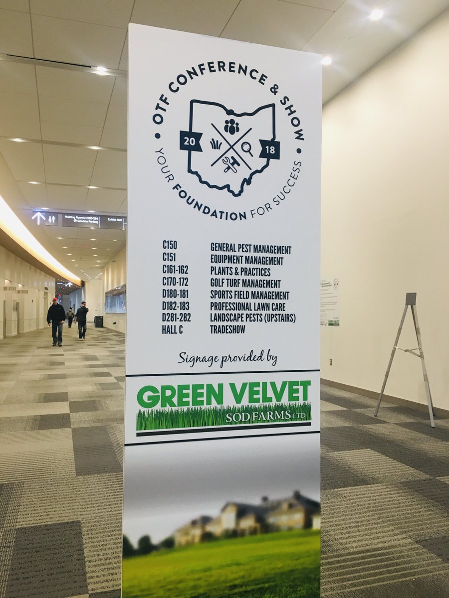 GreenVelvetSod's tweet photo. The Green Velvet Team is in Columbus! We're starting the AM by soaking in all of the turfgrass knowledge before the @OhioTurfgrass Keynote & Trade Show opens this afternoon #GreenIndusry #OTF2018 https://t.co/SQzDIeVcMe