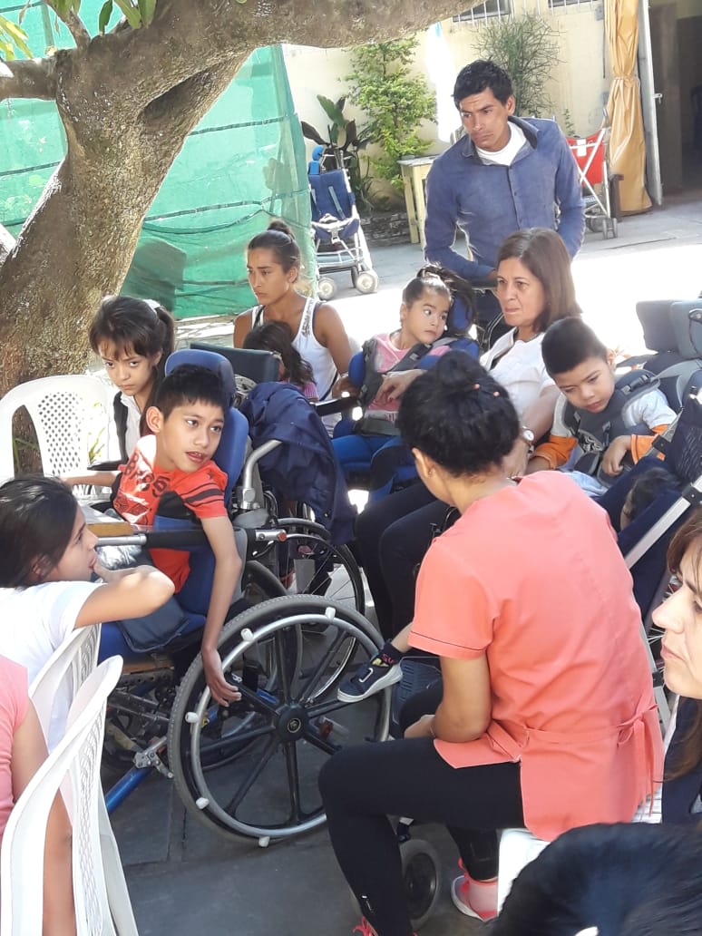 ♿️💚ENTREGAMOS #DONACIONES A #ESCUELASESPECIALES

🥛🍶👶Nuestro presidente <a href="/Jose_Lorenzo0/">José Lorenzo</a> donó paquetes de pañales y leche y yerba a la #EscuelaEspecialN1. ¡A lo largo del mes, entregaremos 250 paquetes de pañales, 280 paquetes de leche y 550KG de yerba a otras instituciones...