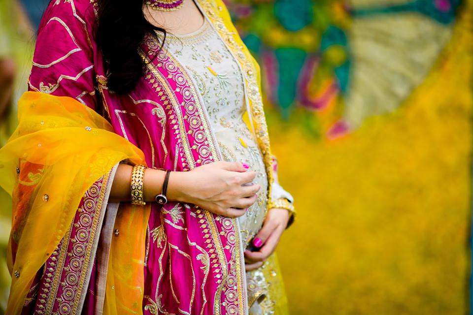 destinationshot's tweet photo. Showering some baby love. 😍
For more check out: https://t.co/16z3fXLJcI | #DestinationPhotographers
.
.
.
#babybump #babybumpphoto #photography #motherhood #maternityphotography #pregnancyphotography #babyshower #photoshoot https://t.co/AMkhvXXE9d