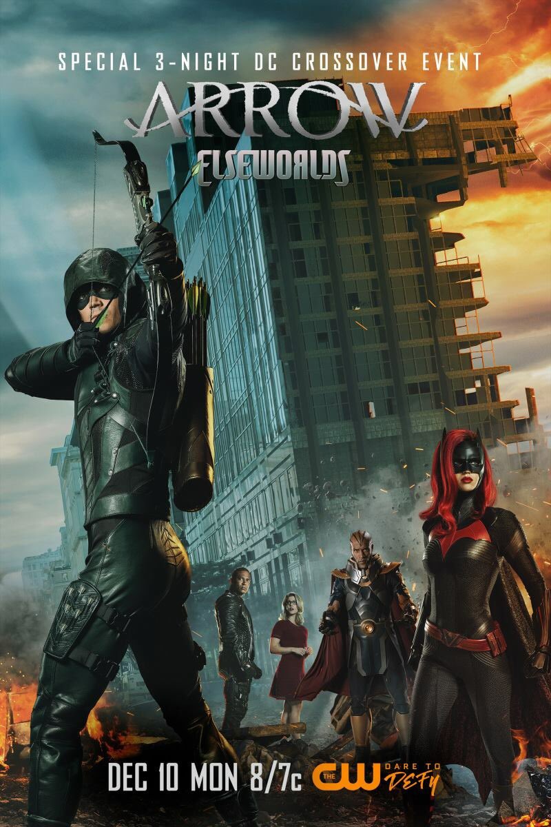 theflashbot's tweet photo. The CW ปล่อยภาพโปสเตอร์อย่างเป็นทางการของครอสโอเวอร์ Elseworlds มาให้ได้ชมกันแล้วครับ

โดยเริ่มฉายจาก The Flash > Arrow > Supergirl ในวันที่ 9-11 ธันวาคม (เวลาอเมริกา) ตามลำดับครับ #Elseworlds https://t.co/9PJ8bmgD7a
