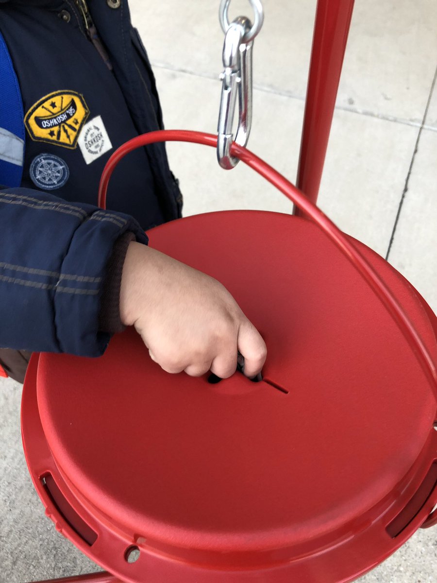hoover_melinda's tweet photo. #bellringertoday @SiglerStars #givingback https://t.co/YH6iup0Hb0