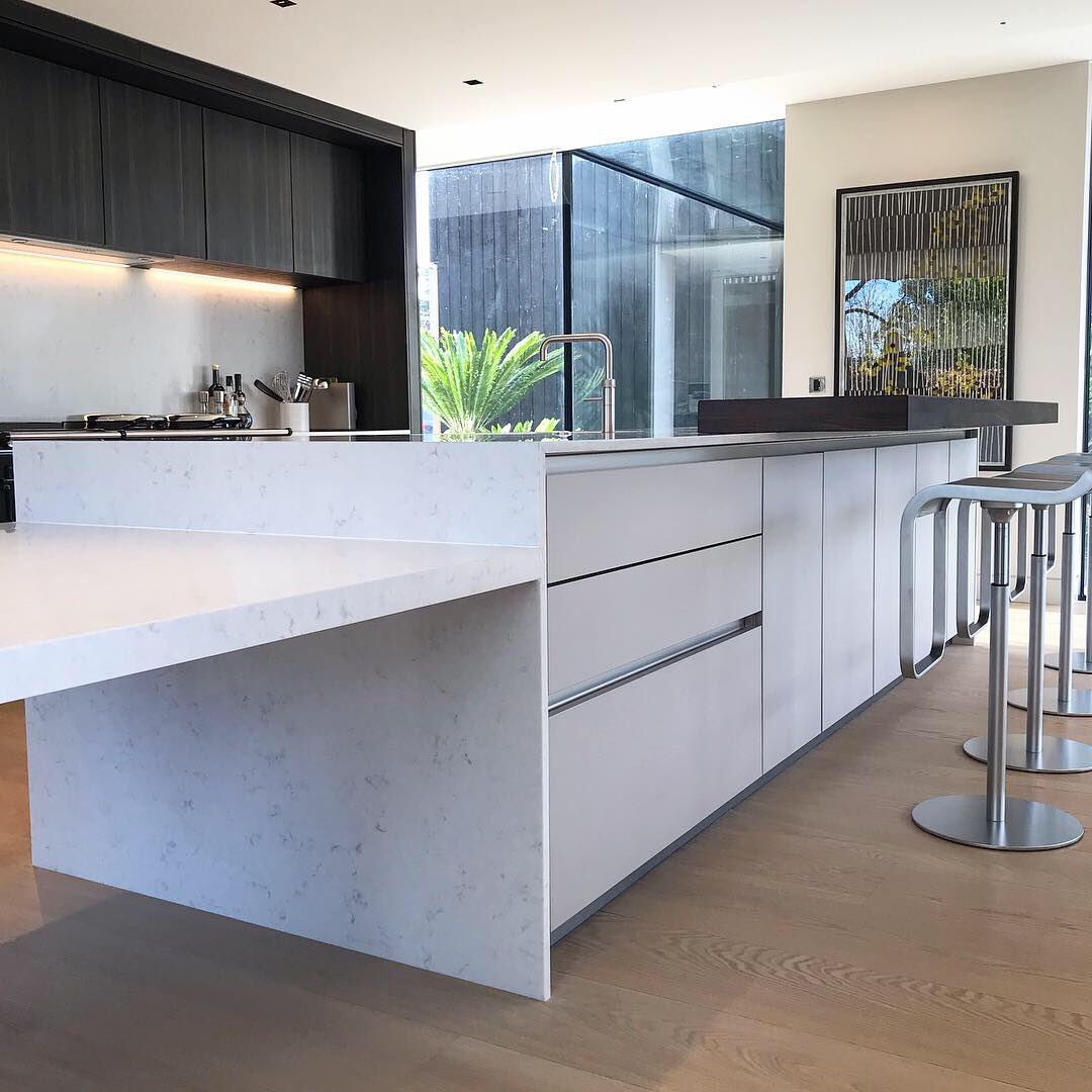 SieMatic_Chi's tweet photo. Beautiful day for a photo shoot with @lucy_davis_photography at one of our stunning @siematic_uk projects 👏🖤 #kitchenarchitecture #kitcheninterior #siematic #luxurykitchen #kitchengallery #designerkitchen #germankitchen https://t.co/eEbAZLXvSG