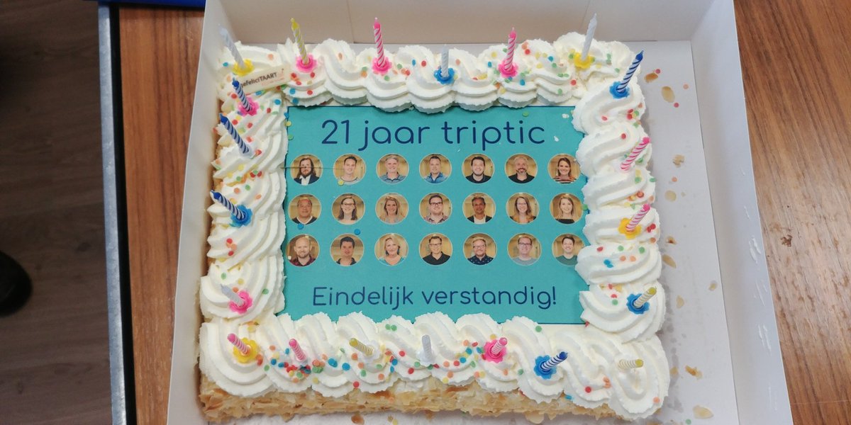 tripticBV's tweet photo. Er is er een jarig, hoera, hoera! Dat kun je wel zien dat zijn zij...
Vorige week heeft @tripticBV de leeftijd van 21 jaar bereikt. Daarom hebben we een klein feestje gevierd met een lekker stukje taart. https://t.co/CoVQ10glEh