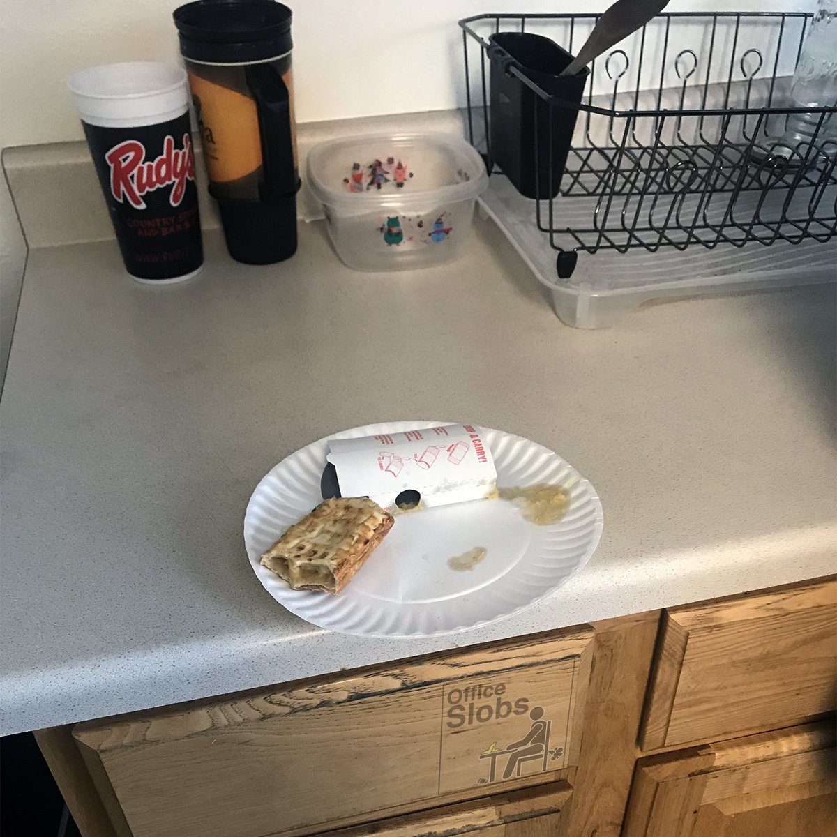 OfficeSlobs's tweet photo. From Jonathan.
-
To be fair, the interior of a freshly-microwaved Hot Pocket is roughly 4,700 Kelvin.  This lazy employee may have melted into the floor. https://t.co/UTdqcc9sEq