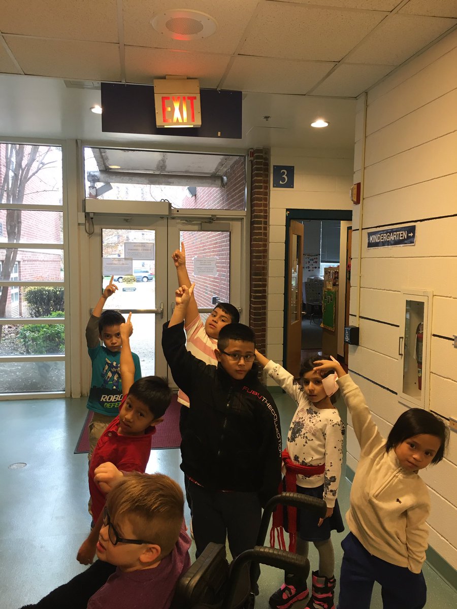 Day 2 of the #ClassroomContest by the <a href="/ArlingtonVaFD/">Arlington Fire & EMS</a>. Two ways out in a fire! @KWBdoherty <a href="/kwbgiglio/">Ashley Giglio</a> #KWBpride #FireSafety