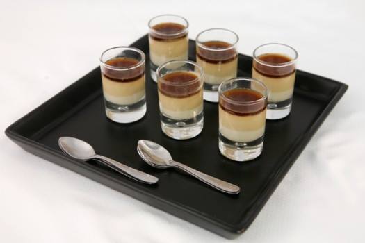 JoseF_Catering's tweet photo. ¿Quieres sorprender a tus invitados en Navidad o en Nochebuena? Con tapas como nuestros vasitos de royal de foie y Pedro Ximénez lo conseguirás seguro https://t.co/bn41HbLOKr