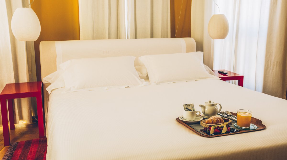 ¡Así damos los #buenosdías en #IberostarLasLetrasGranVía! 😍
➡ bit.ly/2J5XUJW