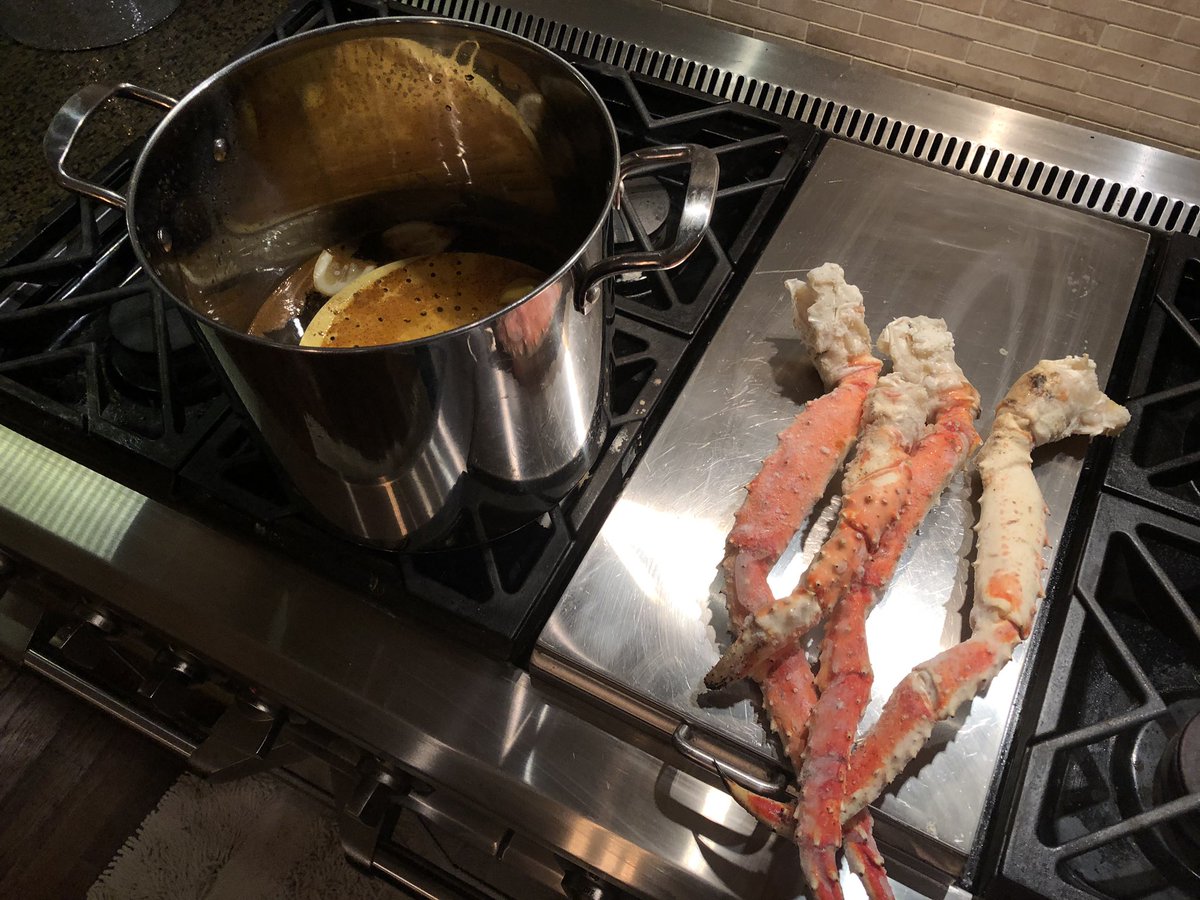 smileyradioshow's tweet photo. I made chicken tacos in the instapot for lunch and made cheese fondue and crab legs for dinner last night! #chefsmiley https://t.co/0bY4hRXpIQ