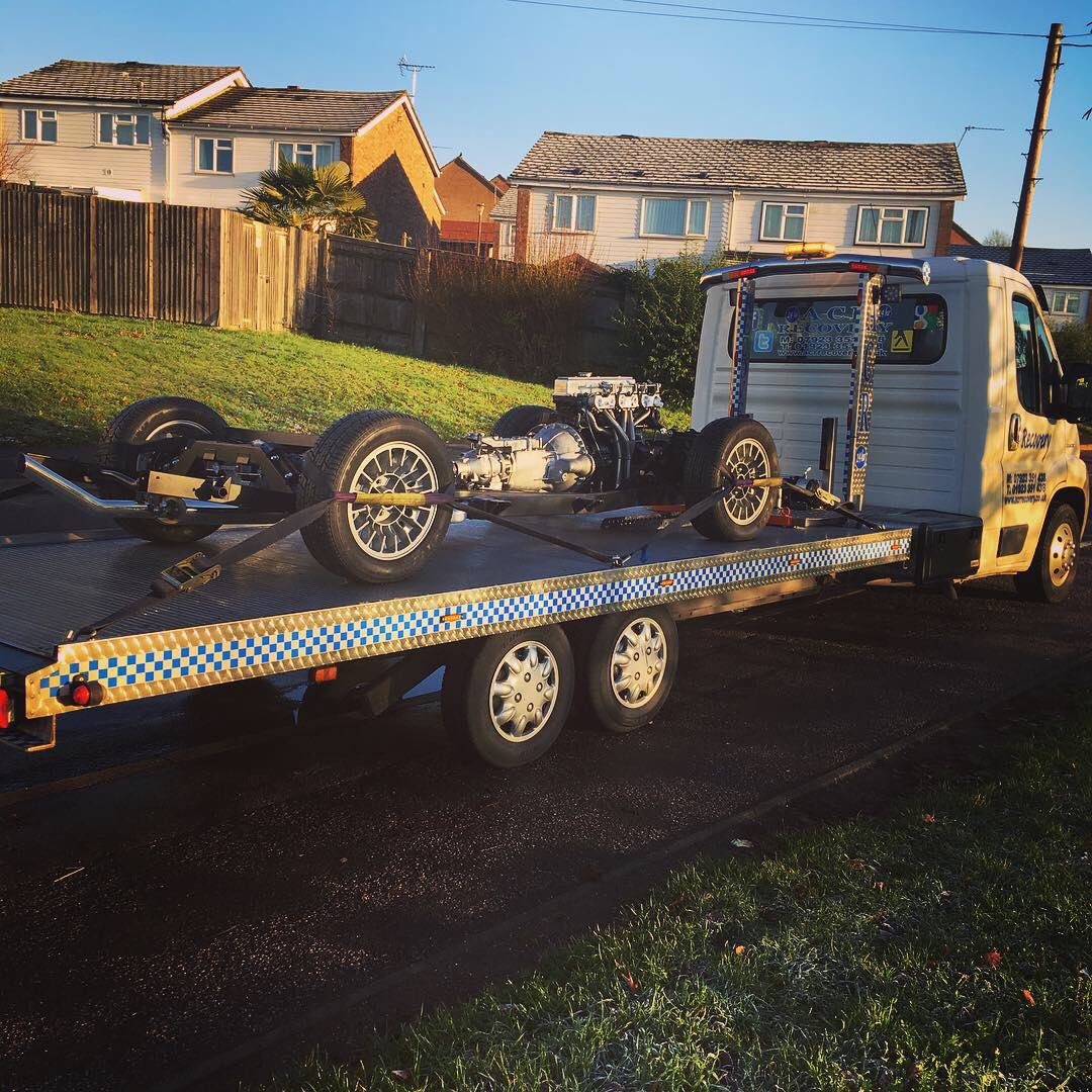 ACRRecovery's tweet photo. Something Very Special This Morning 😁

Don’t forget to save the number! 
07923 351438 📞🆘

#roadsiderecovery #recovery #24hrrecovery #roadrescue #roadtraffic #restoration #247recovery #vehiclerecovery #classic #classiccar #classiccars #rollingchassis #triumph #tr4 #triumphtr4 https://t.co/0hBMDCniBP