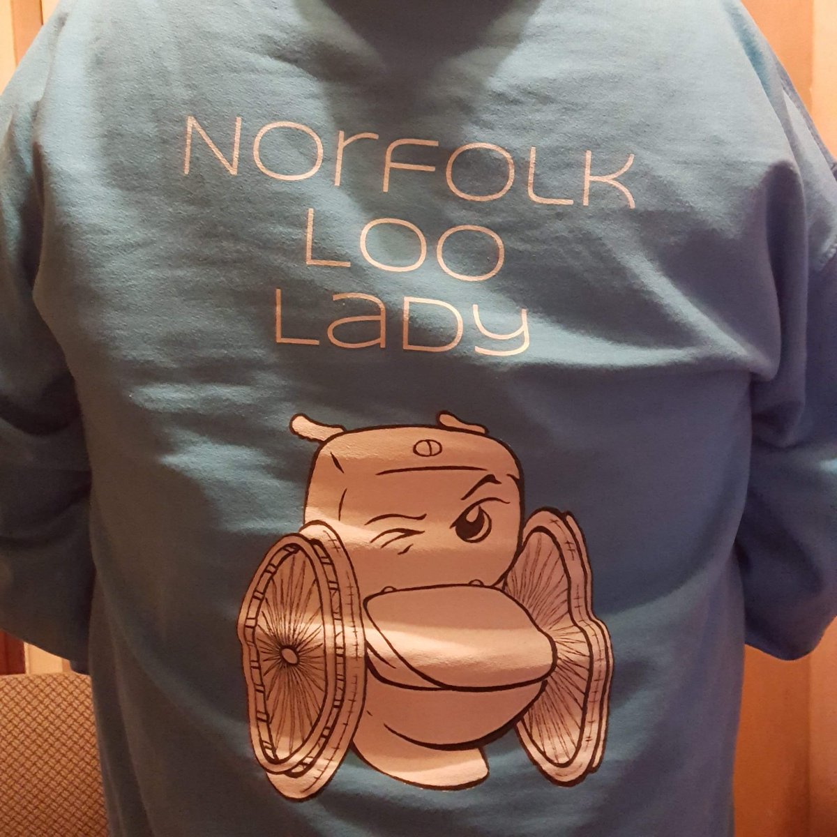 EmmaSpagnola's tweet image. Well now it is official #ChangingPlaces #SpacetoChange #Mobiloo #Embraced #Cromer #Norfolk #NorfolkLooLady #MorePlease #TuesdayThoughts