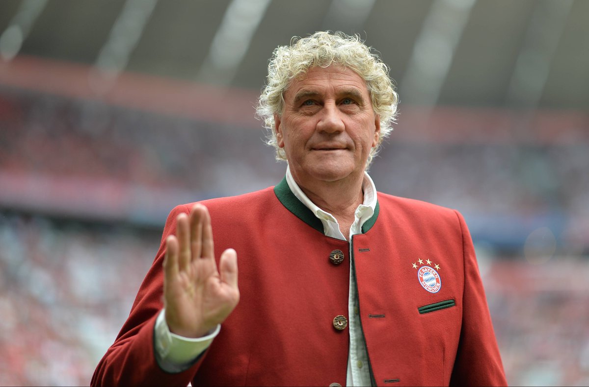 FCBayern's tweet photo. Eine #FCBayern-Legende feiert 65. Geburtstag. 🙌
Herzlichen Glückwunsch, Jean-Marie #Pfaff! 🎉🎊

#MiaSanMia https://t.co/eCJy0KBRo2